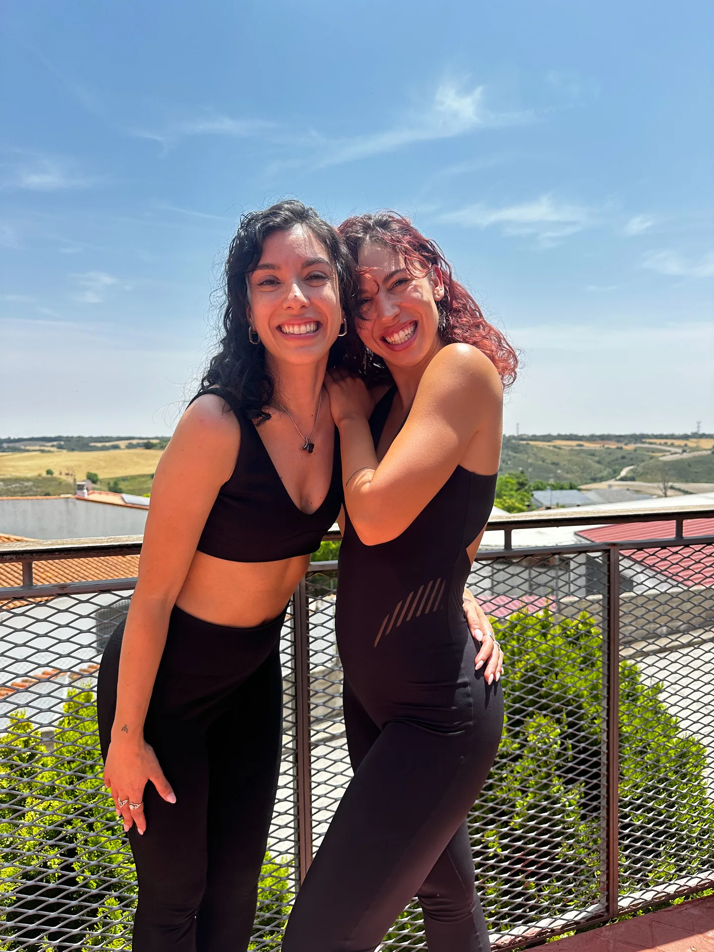 Natalia y Diana Pitarch durante un retiro Reconecta